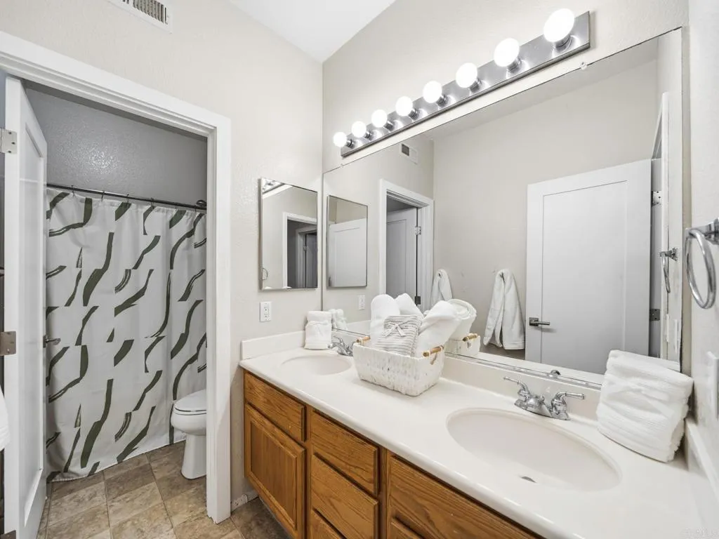 https://cdn.realtyfeed.com/cdn/127/306771515/8611bb2bc58c258d05a452dd45982ef8.webp
