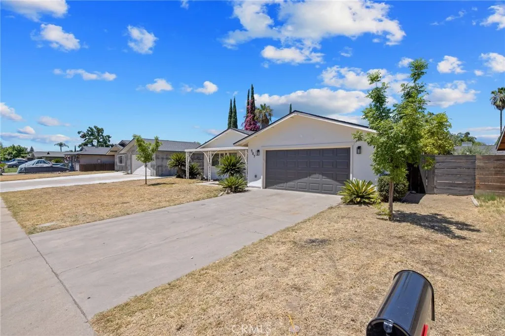 587 Sunset Street, Kingsburg, CA 93631 - Photo 2 of 51, Kingsburg, CA
