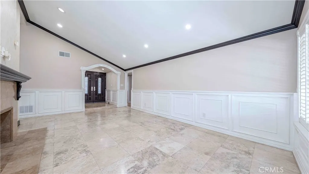 1122 S Peregrine Place, Anaheim, CA 92806 - Photo 4 of 28, Anaheim, CA