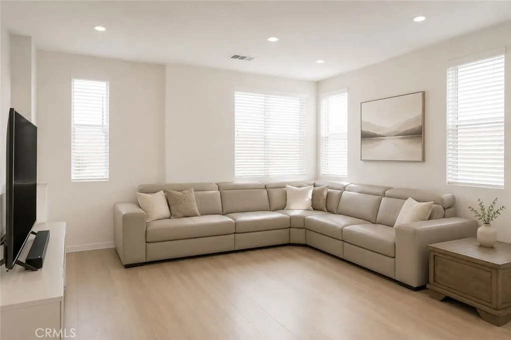 838 Savi Drive Unit 105, Corona, CA 92878 - Photo 3 of 18, Corona, CA