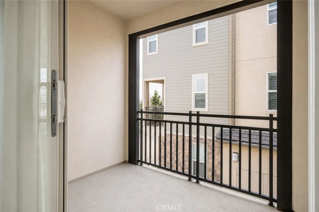 838 Savi Drive Unit 105, Corona, CA 92878 - Photo 5 of 18, Corona, CA