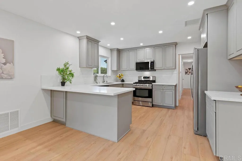 https://cdn.realtyfeed.com/cdn/127/306771591/fcfa4caedb7c187b464483b3d553df41.webp