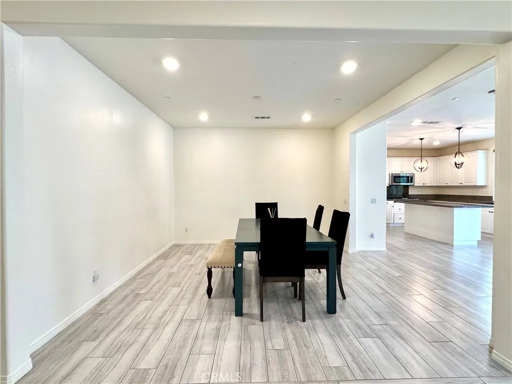 6832 Cache Wy, Jurupa Valley, CA 91752 - Photo 4 of 33, Jurupa Valley, CA