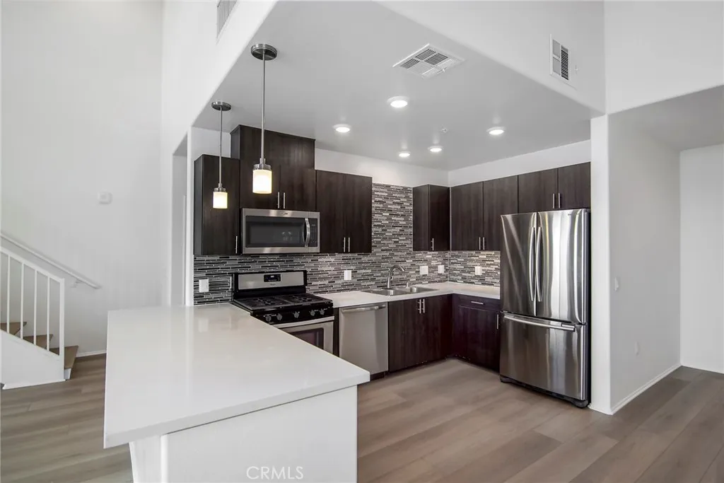 124 W Colorado Unit 502, Glendale, CA 91204 - Photo 5 of 34, Glendale, CA