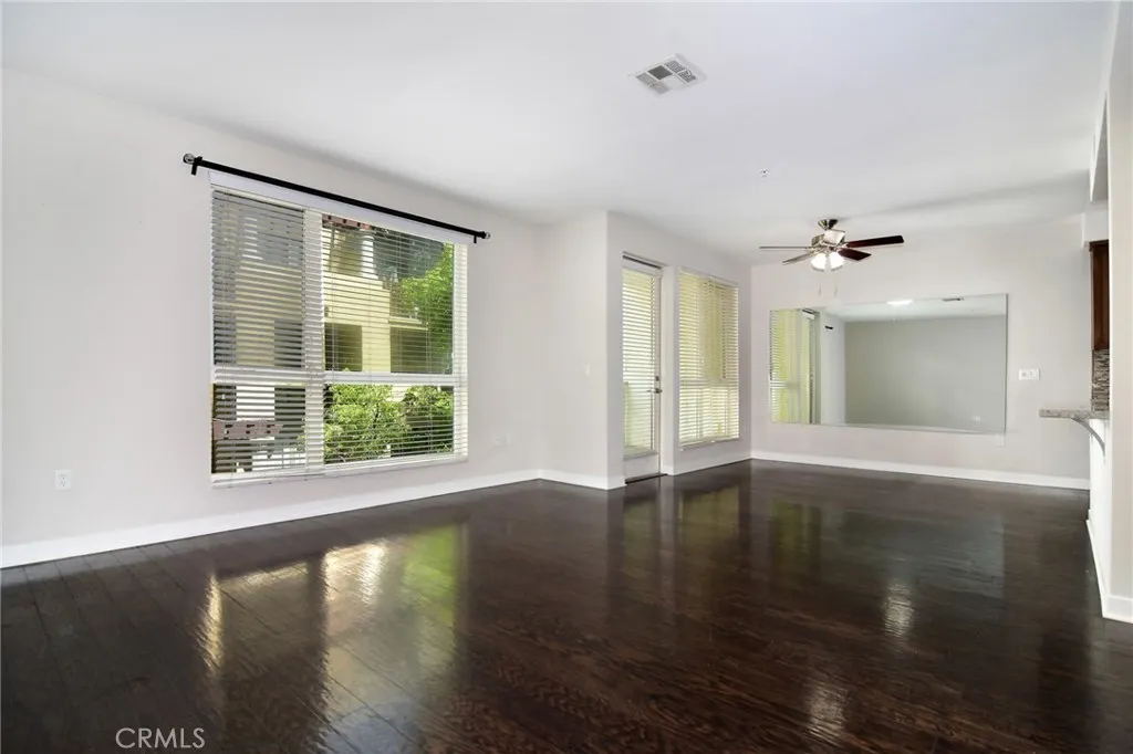 21301 Erwin Street Unit 231, Woodland Hills, CA 91367 - Photo 2 of 28, Woodland Hills, CA