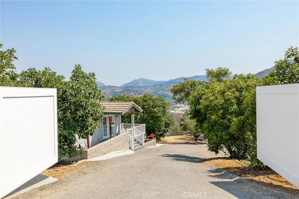 2125 Puerto Del Mundo, Fallbrook, CA 92028 - Photo 5 of 73, Fallbrook, CA