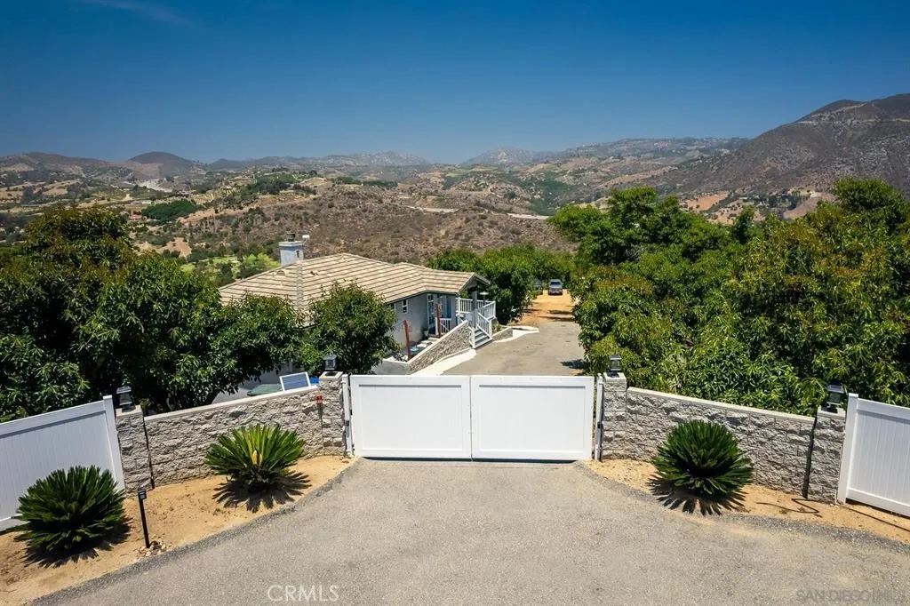 https://cdn.realtyfeed.com/cdn/127/306771621/953c5463f123d3c45514ad032f2a5f96.webp
