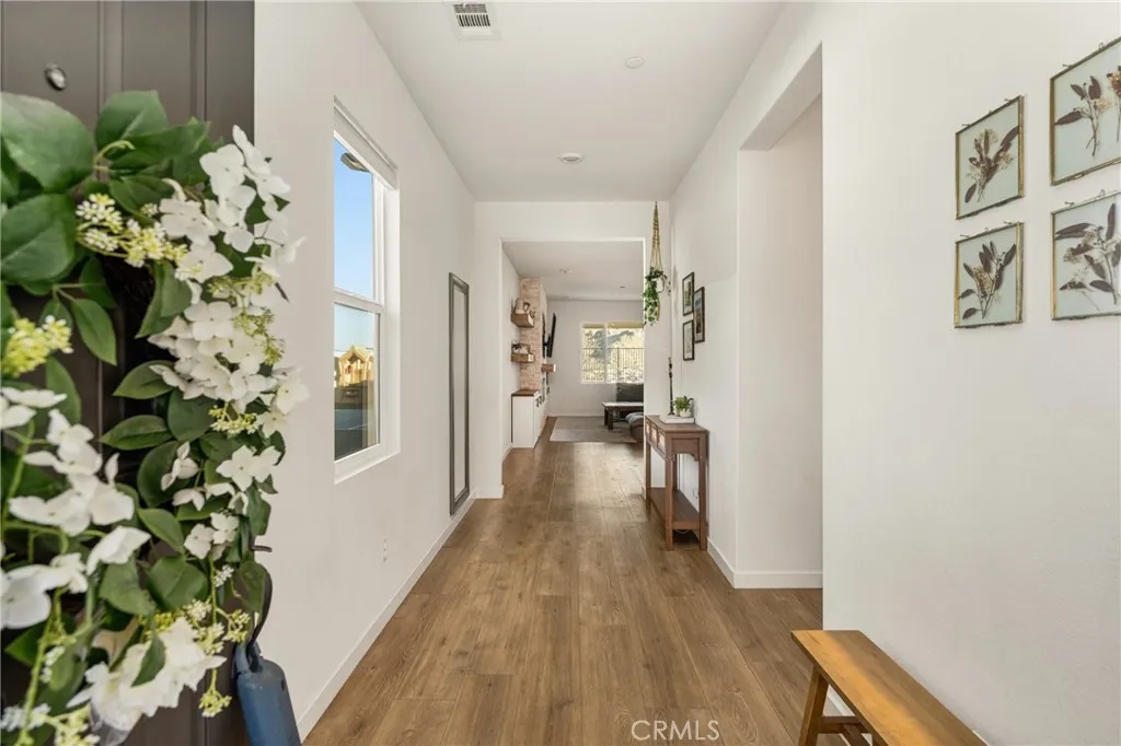 20996 Mountain Gate Drive, Riverside, CA 92507 - Photo 5 of 50, Riverside, CA