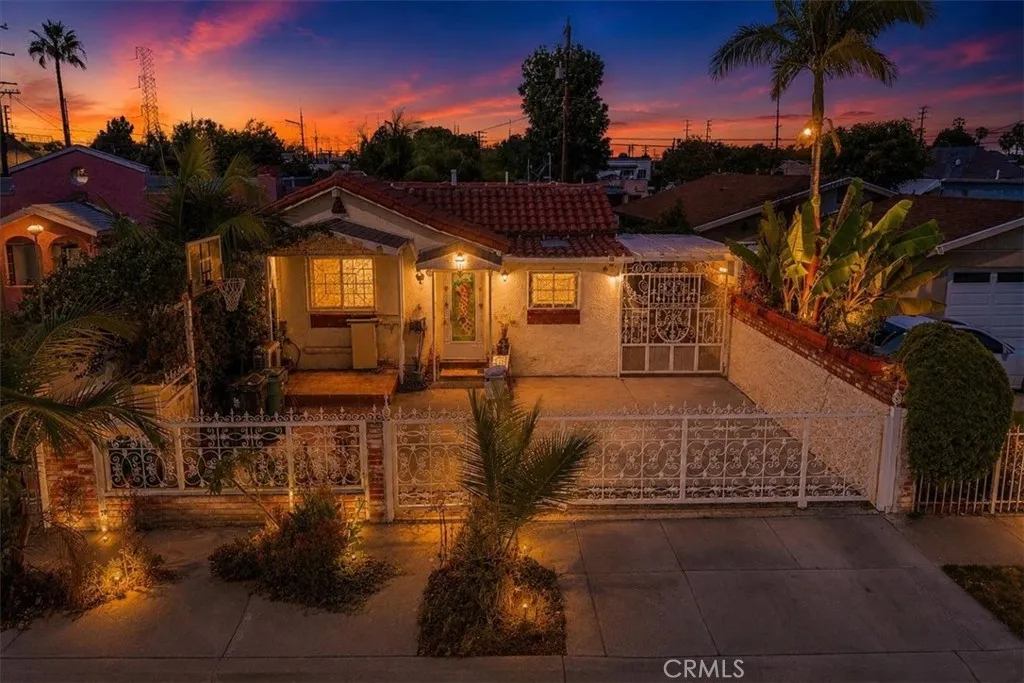 9501 Baird Ave, Los Angeles, CA 90002 - Main photo, Los Angeles, CA
