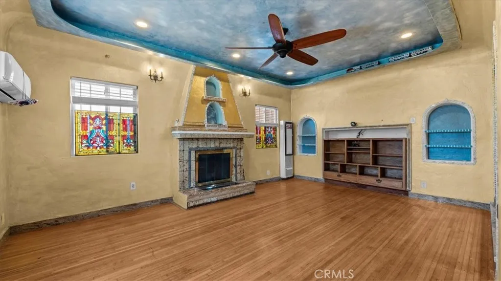 9501 Baird Ave, Los Angeles, CA 90002 - Photo 4 of 44, Los Angeles, CA