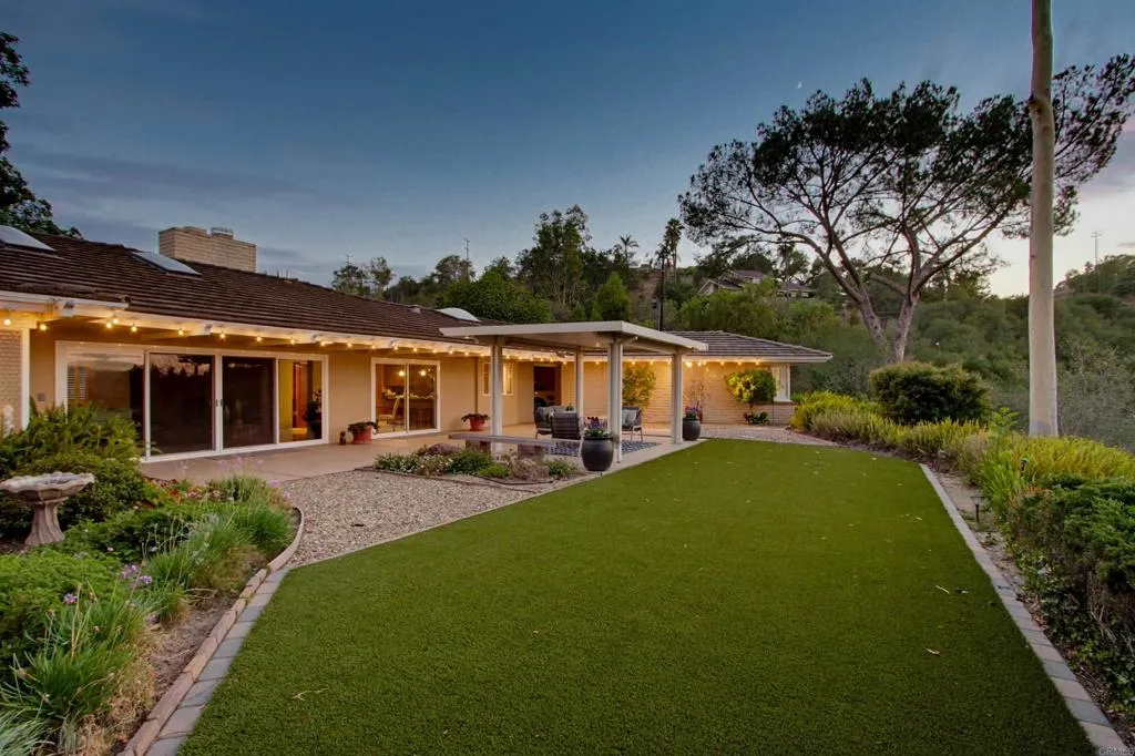 3088 Skycrest Drive, Fallbrook, CA 92028 - Photo 4 of 69, Fallbrook, CA