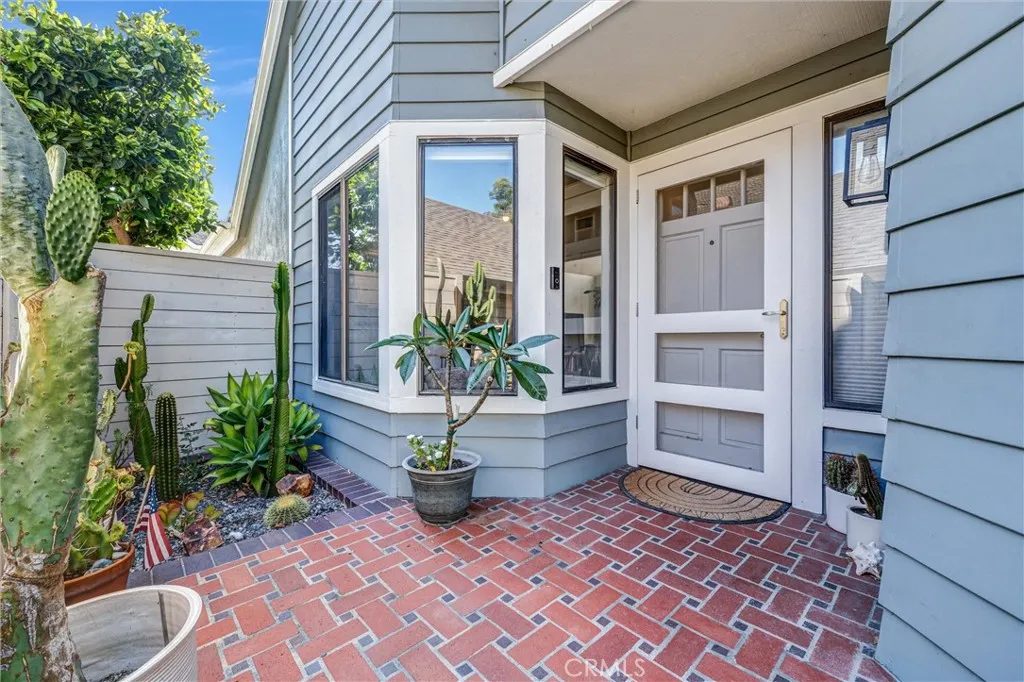 21702 Alderbrook, Mission Viejo, CA 92692 - Photo 2 of 25, Mission Viejo, CA