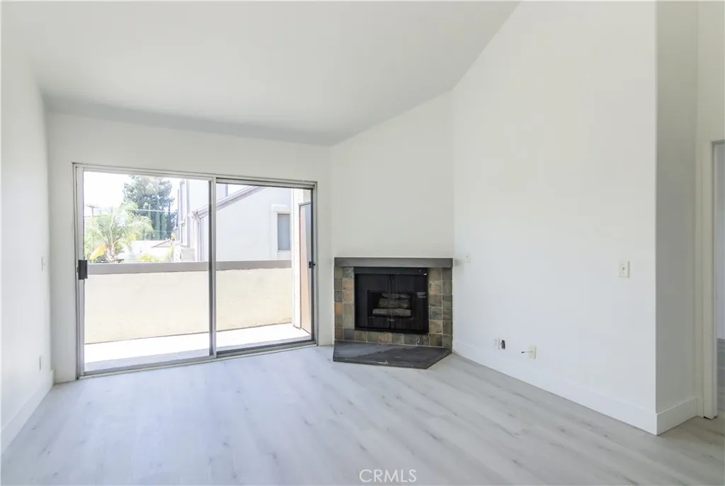 20253 Keswick Street Unit 318, Winnetka, CA 91306 - Photo 4 of 20, Winnetka, CA
