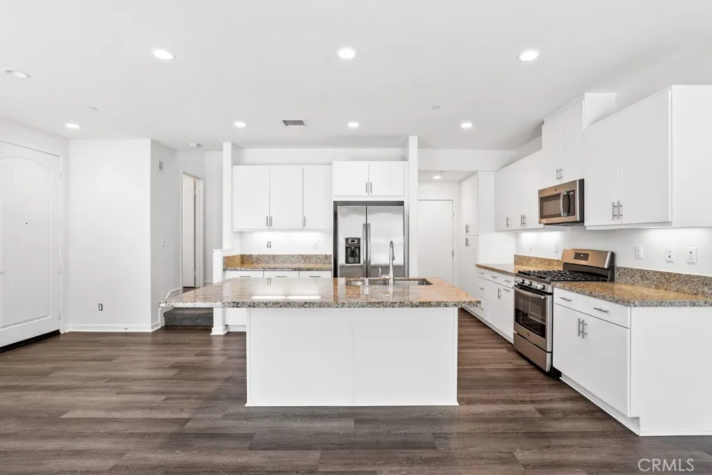 20 Savannah, Lake Forest, CA 92630 - Main photo, Lake Forest, CA