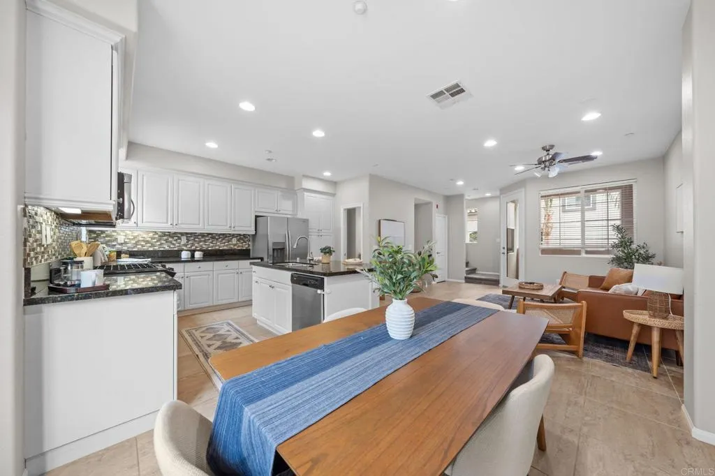 Photo #8: PTP2605452 Listing: Photo #8