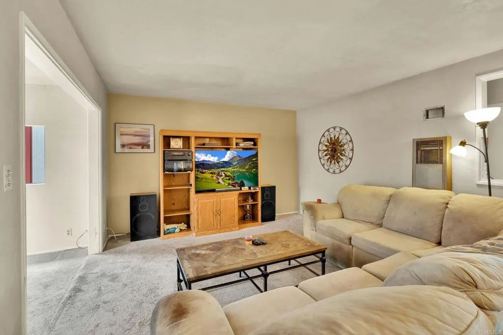 https://cdn.realtyfeed.com/cdn/127/306771711/54d69296ec9157d198a3576dfb794664.webp