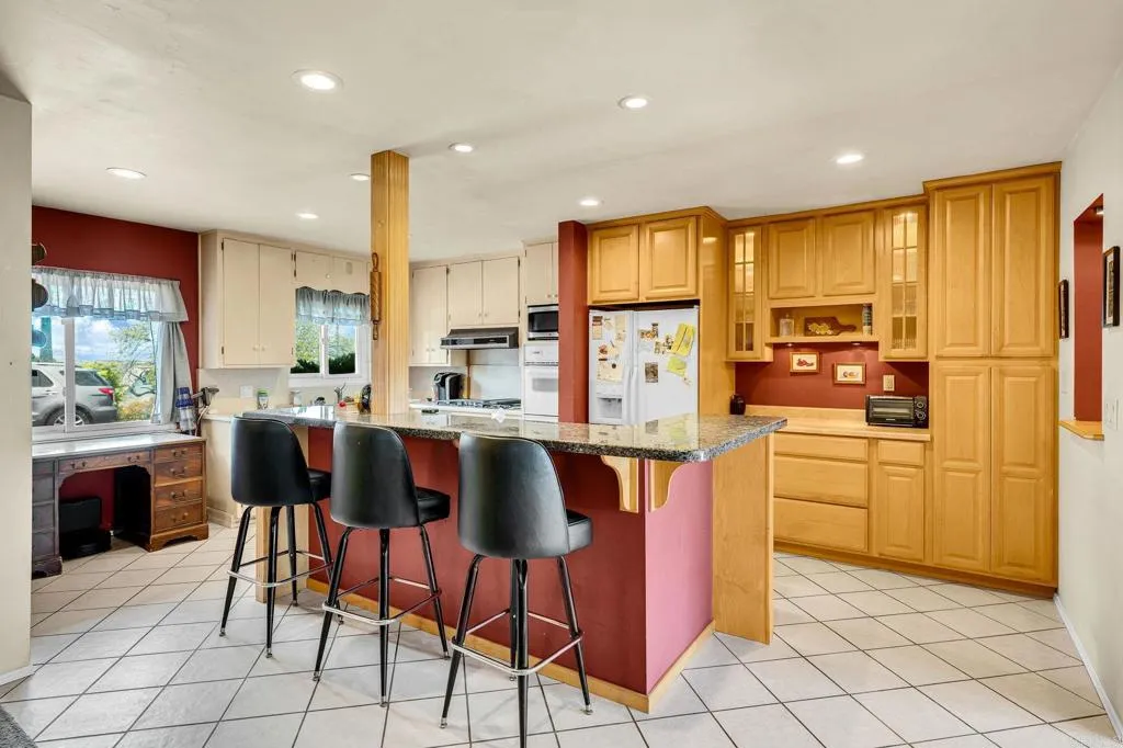 https://cdn.realtyfeed.com/cdn/127/306771711/d8516ef98a8acdbac2c73f609e2f3831.webp