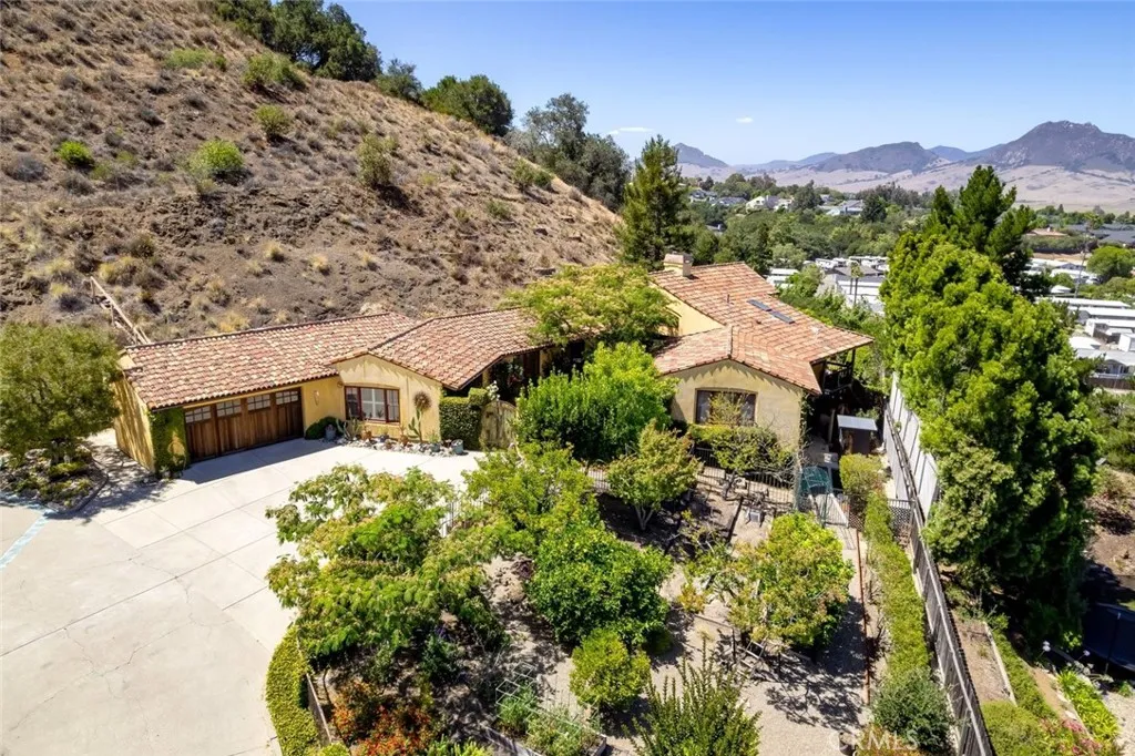2072 Royal Way, San Luis Obispo, CA 93405 - Photo 4 of 50, San Luis Obispo, CA