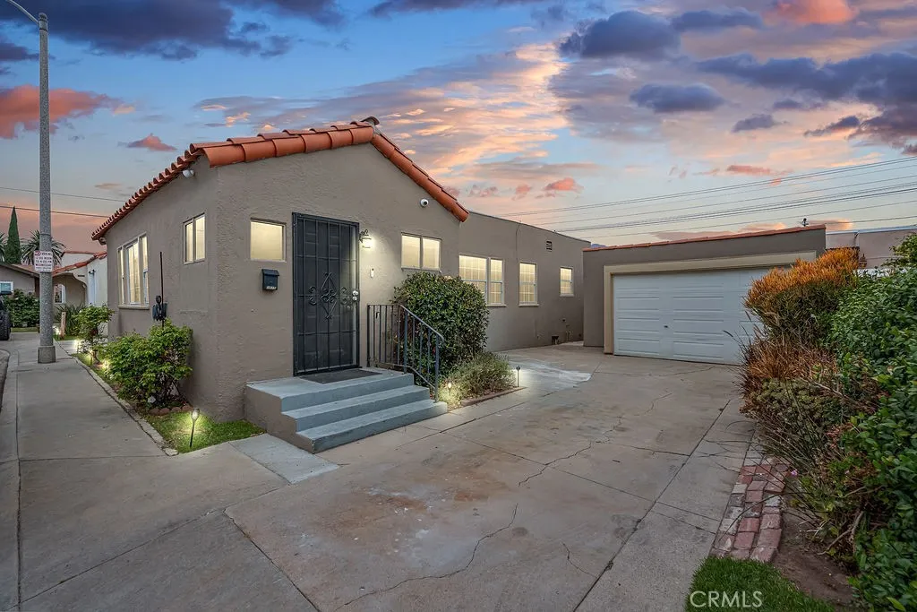 1515 E Walnut Way, Long Beach, CA 90813 - Main photo, Long Beach, CA