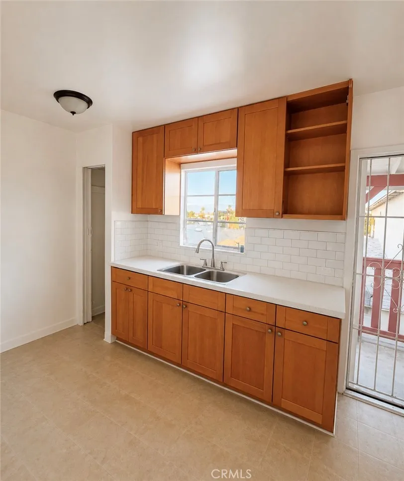 Van Nuys, CA 91401