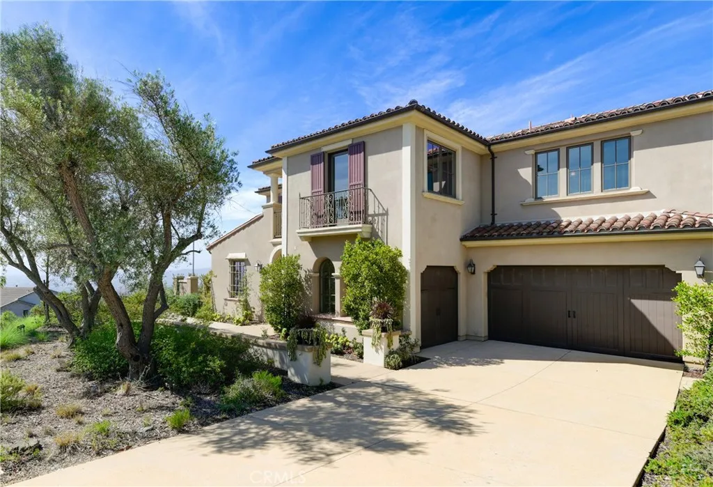 Featured listings