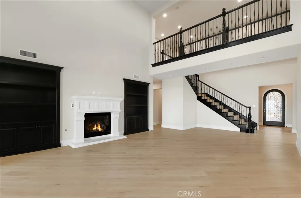 https://cdn.realtyfeed.com/cdn/127/306771736/d216358ccb62364f23ea8c9ea960c49d.webp