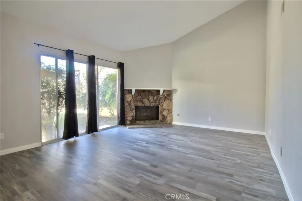 16465 Green Tree, Victorville, CA 92395 - Photo 2 of 20, Victorville, CA