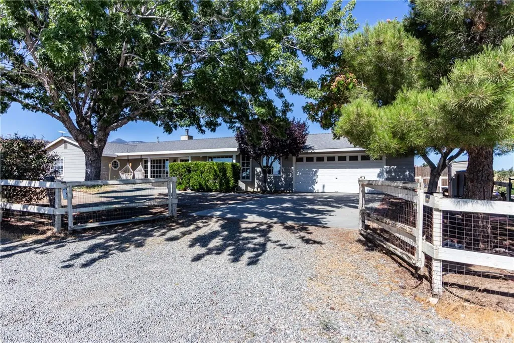 8650 Cowberry, Phelan, CA 92371 - Photo 5 of 54, Phelan, CA