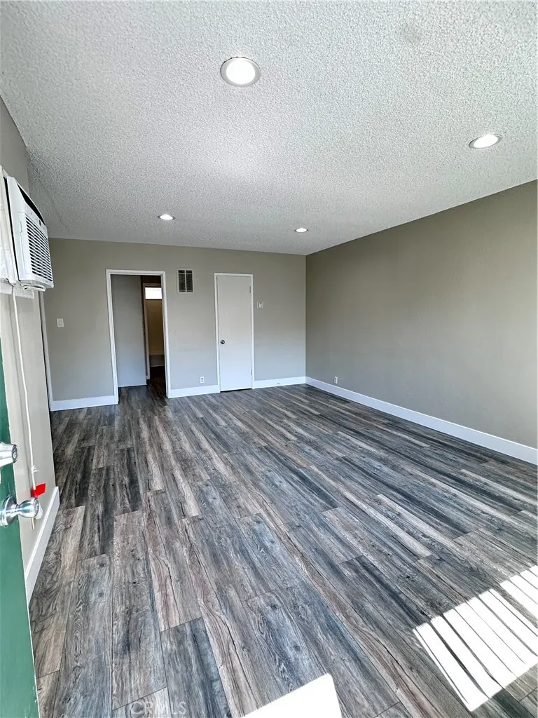 13520 Rye Street, Sherman Oaks, CA 91423 - Main photo, Sherman Oaks, CA
