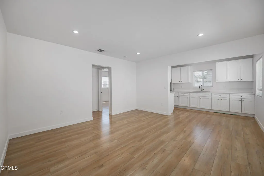 627 E Magnolia Boulevard Unit C, Burbank, CA 91501 - Photo 2 of 15, Burbank, CA