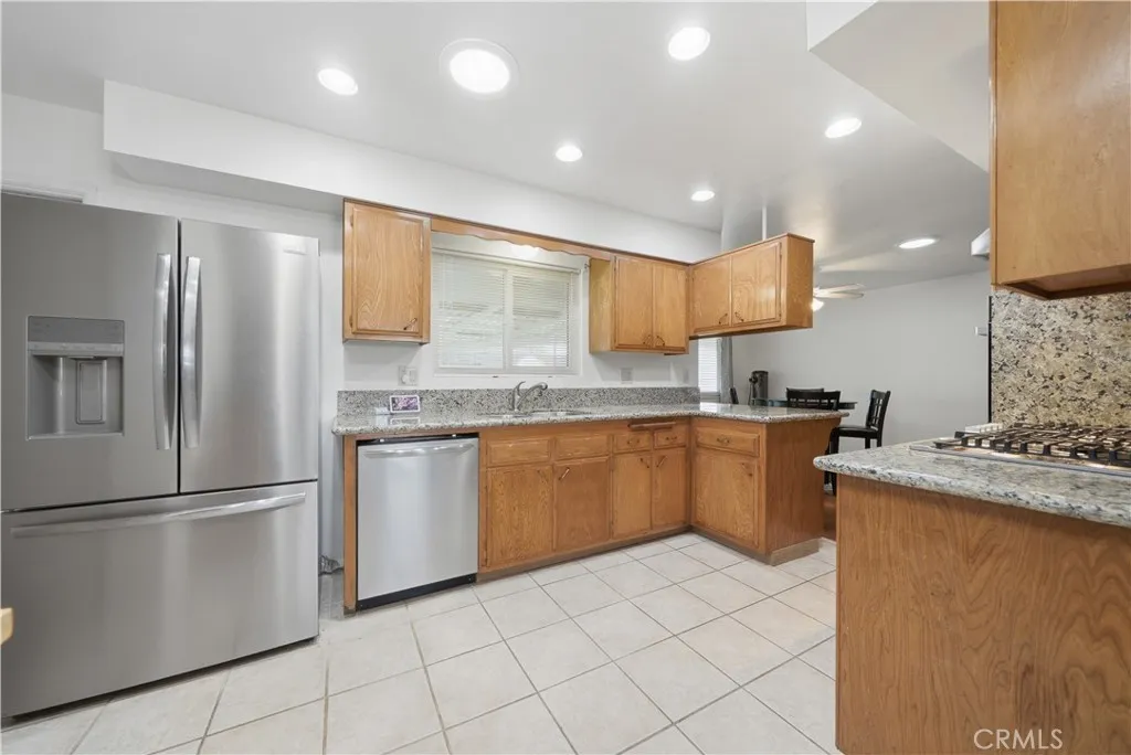 28561 Middlebury, Sun City, CA 92586 - Photo 4 of 38, Sun City, CA