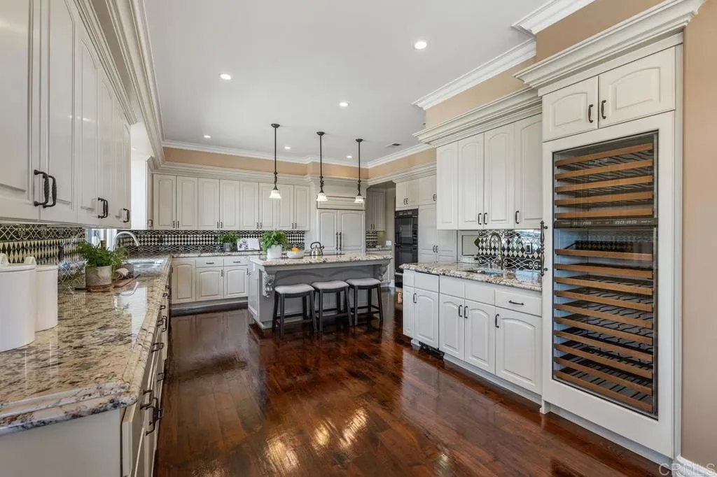 https://cdn.realtyfeed.com/cdn/127/306771824/80a6f96b6443b82a7045e2a7239f56bb.webp