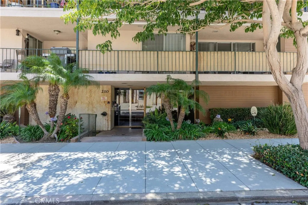210 Grand Unit 102, Long Beach, CA 90803 - Photo 3 of 47, Long Beach, CA