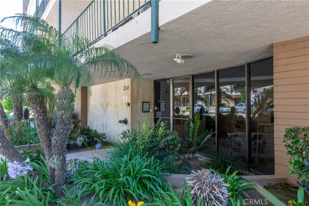 210 Grand Unit 102, Long Beach, CA 90803 - Photo 4 of 47, Long Beach, CA