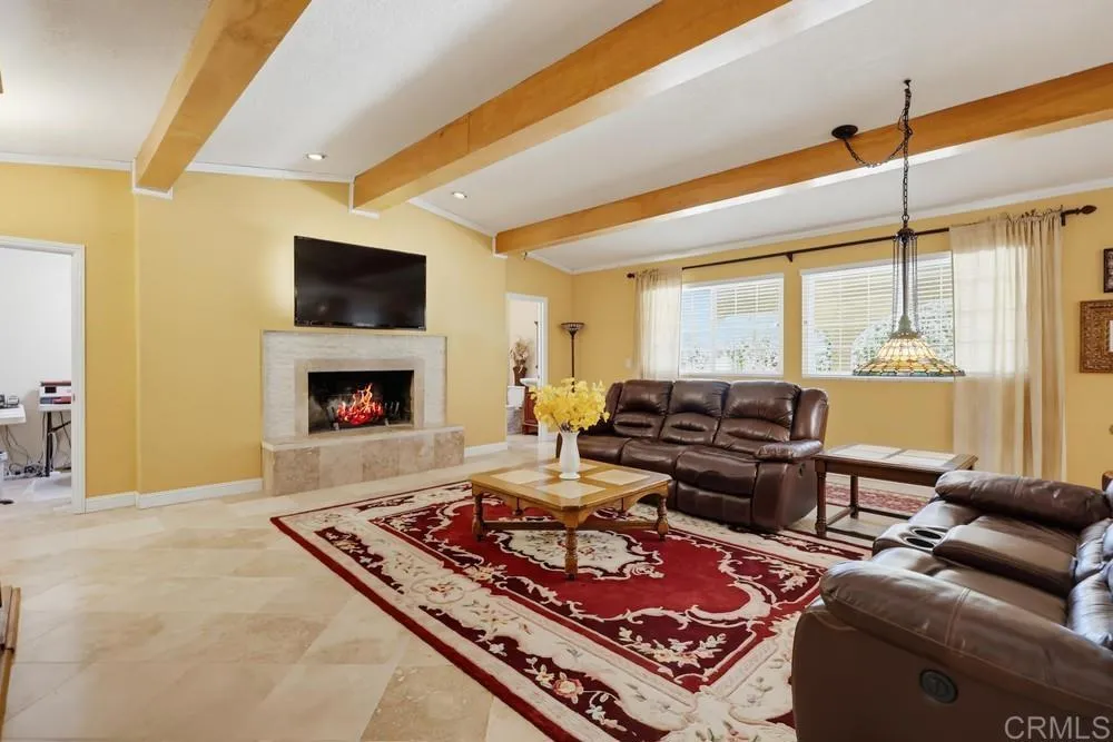 https://cdn.realtyfeed.com/cdn/127/306771843/046f09c387f866a3e6d58221df72ba3f.webp