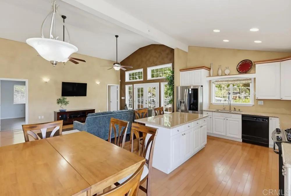 https://cdn.realtyfeed.com/cdn/127/306771843/2650d5b58baaeb235e33e6cb1a2acf02.webp