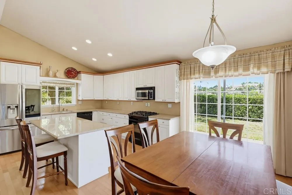 https://cdn.realtyfeed.com/cdn/127/306771843/4a1b45eddb486492a48f95129f1cab81.webp