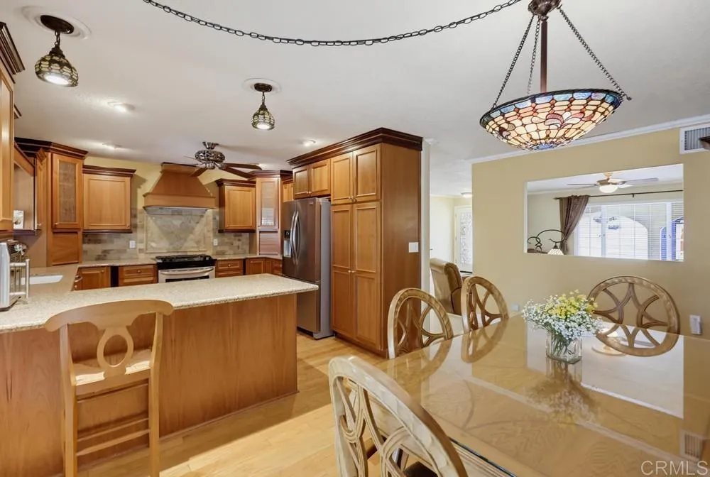 https://cdn.realtyfeed.com/cdn/127/306771843/7afecf2632d5706cd8ab62a0e5133d3d.webp