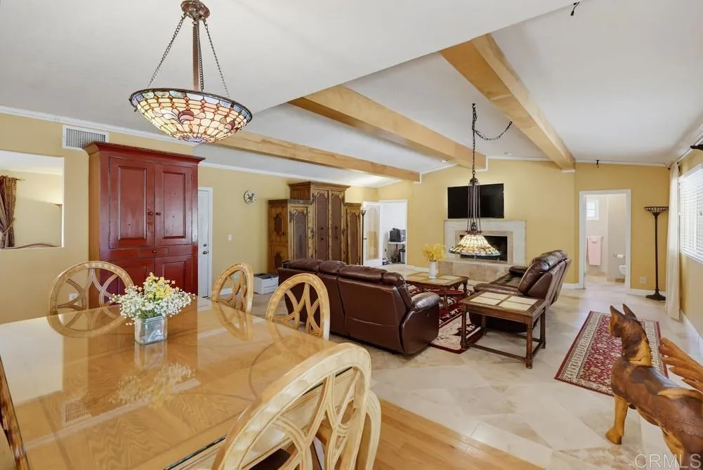 https://cdn.realtyfeed.com/cdn/127/306771843/c7a22412119477da370a51bcbed4783f.webp