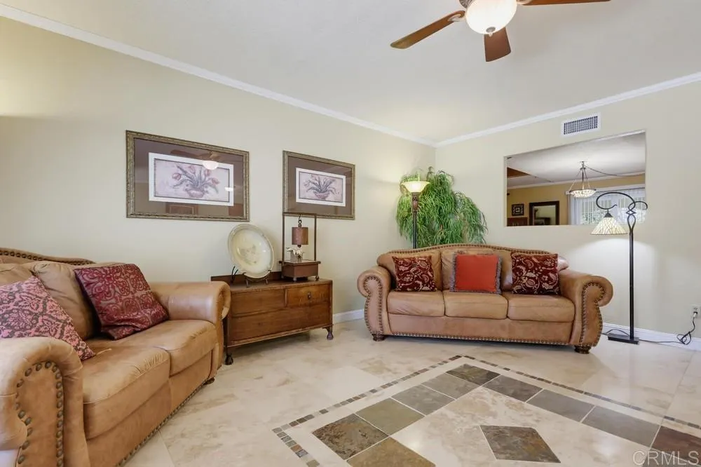 https://cdn.realtyfeed.com/cdn/127/306771843/d58b2d181995e5105daa1bca14c6744b.webp