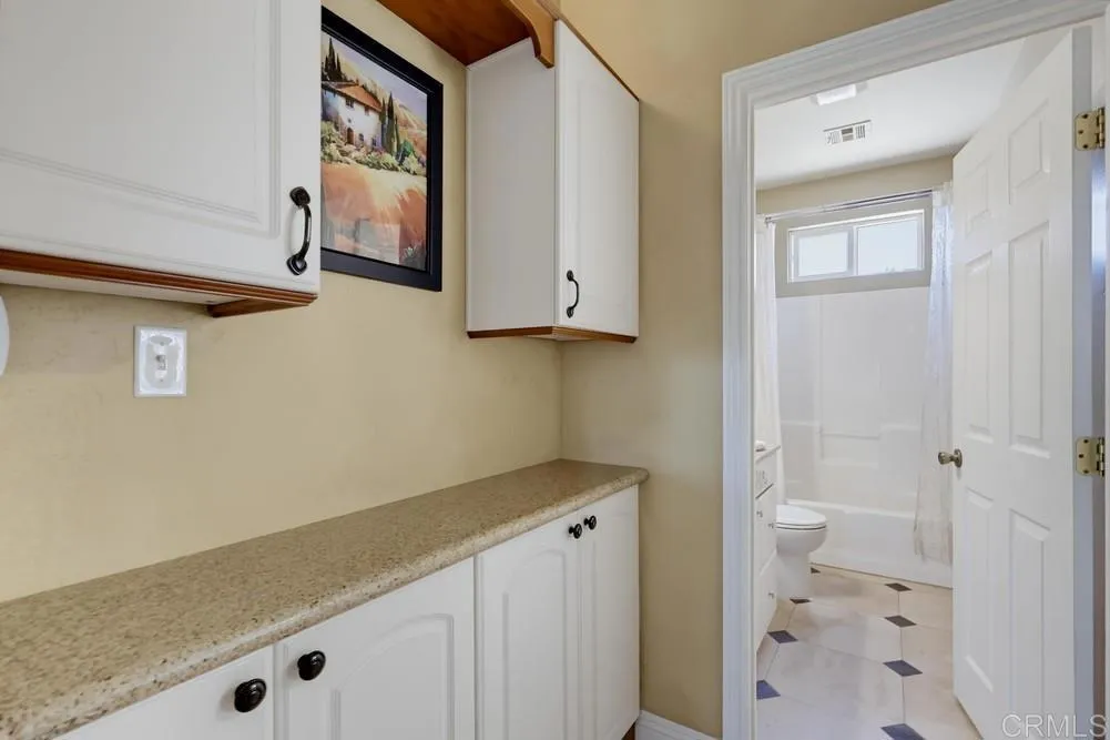 https://cdn.realtyfeed.com/cdn/127/306771843/ea8175398d1a38ce67073e8963b90fa3.webp