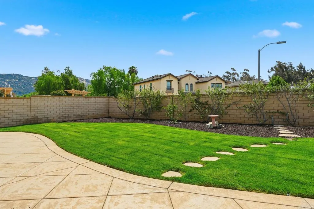 https://cdn.realtyfeed.com/cdn/127/306771886/2756308ecbfa9238ec42358ea14dca55.webp