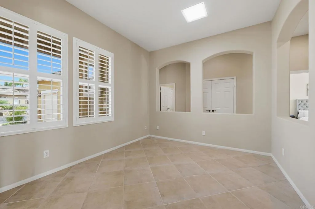https://cdn.realtyfeed.com/cdn/127/306771886/5a02eddd5e62f13a58483e8349e445a9.webp
