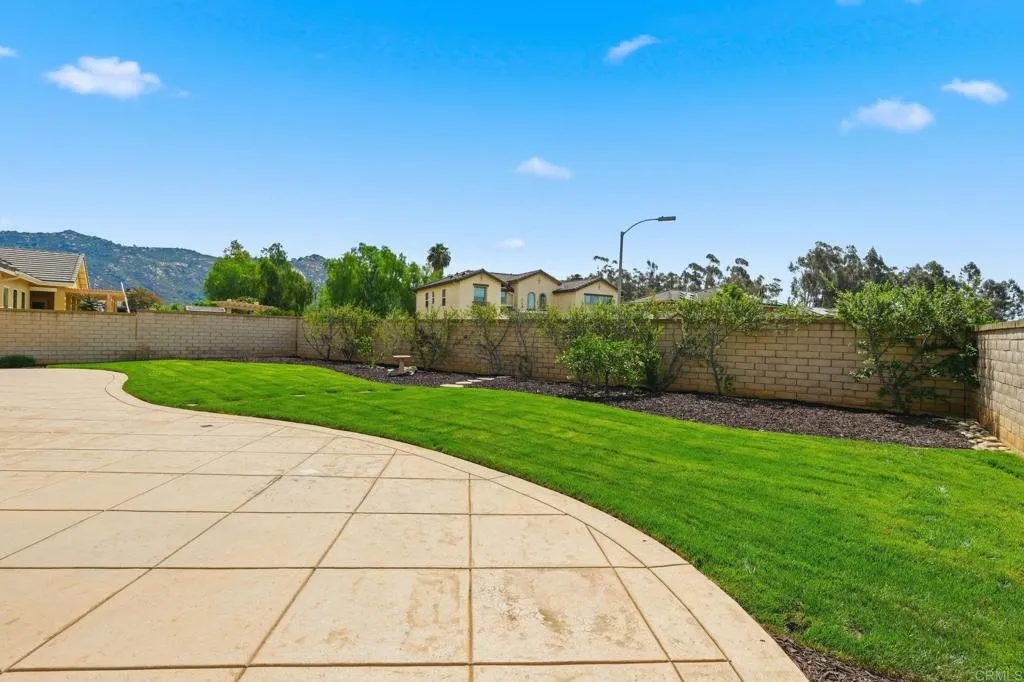 https://cdn.realtyfeed.com/cdn/127/306771886/5ac27d84162fc712969a3b2375bfce7e.webp