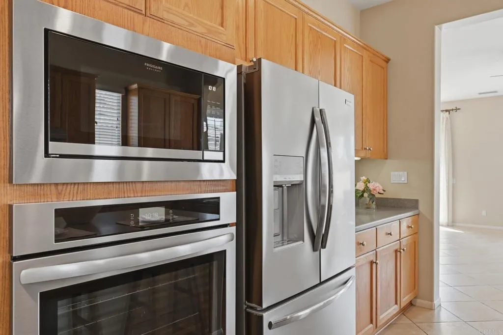 https://cdn.realtyfeed.com/cdn/127/306771886/8d9aa9a5eb4a828f0c97de7c9a2f8d29.webp