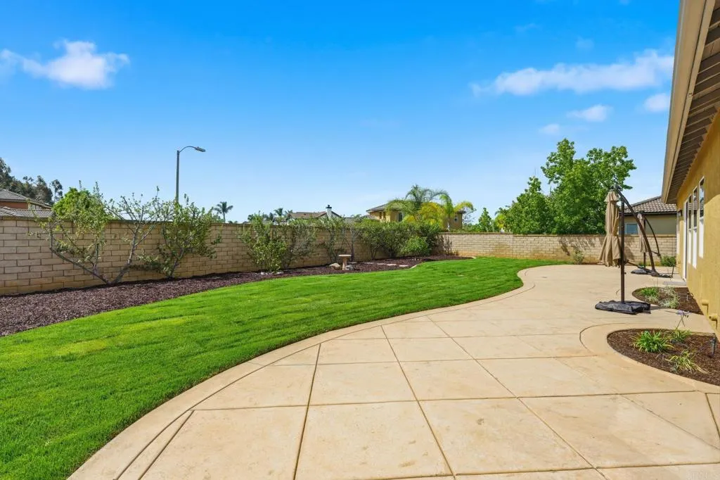 https://cdn.realtyfeed.com/cdn/127/306771886/900f9cf7dfe99f6d89b801f3b588a232.webp