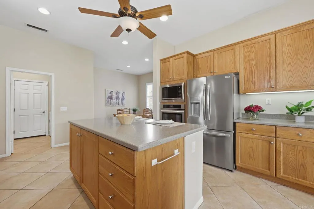 https://cdn.realtyfeed.com/cdn/127/306771886/a75c64ea6b29899fd55f36f8ab7da75e.webp