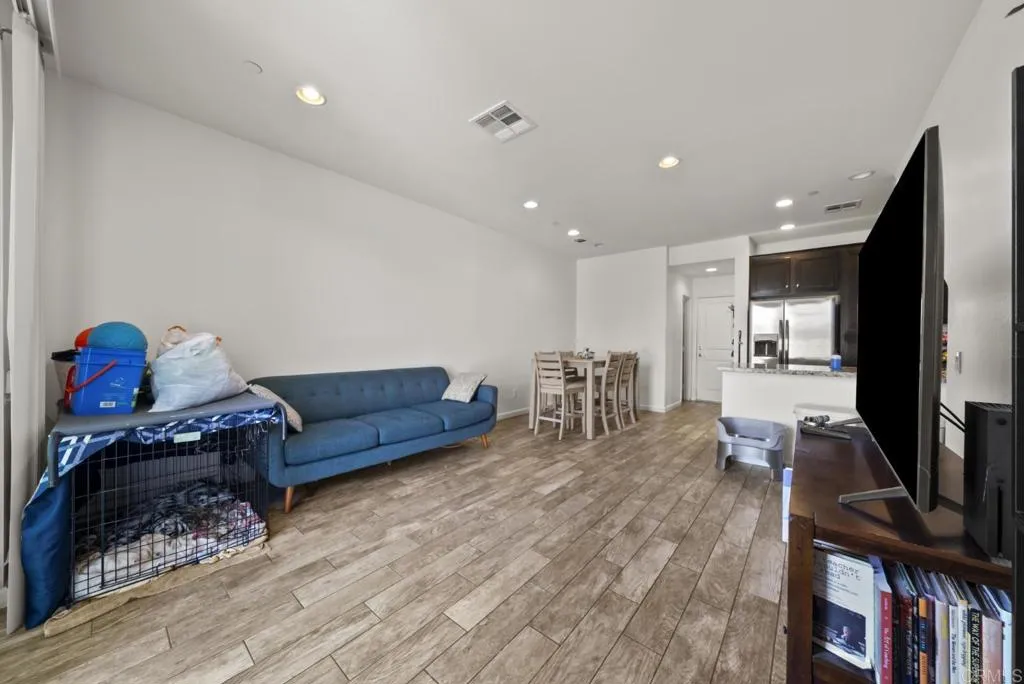 https://cdn.realtyfeed.com/cdn/127/306771890/d250d39d0f0b0e78fd735caf31514bd5.webp