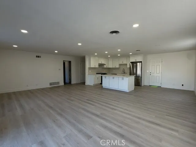 15662 Pacific, Tustin, CA 92780 - Photo 3 of 10, Tustin, CA