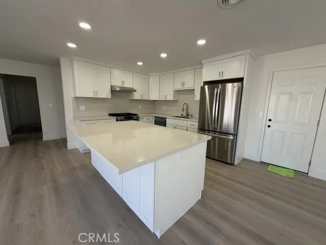 15662 Pacific, Tustin, CA 92780 - Photo 2 of 10, Tustin, CA